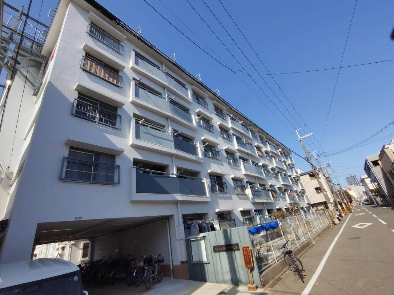 塚本1丁目2LDK中古マンション外観